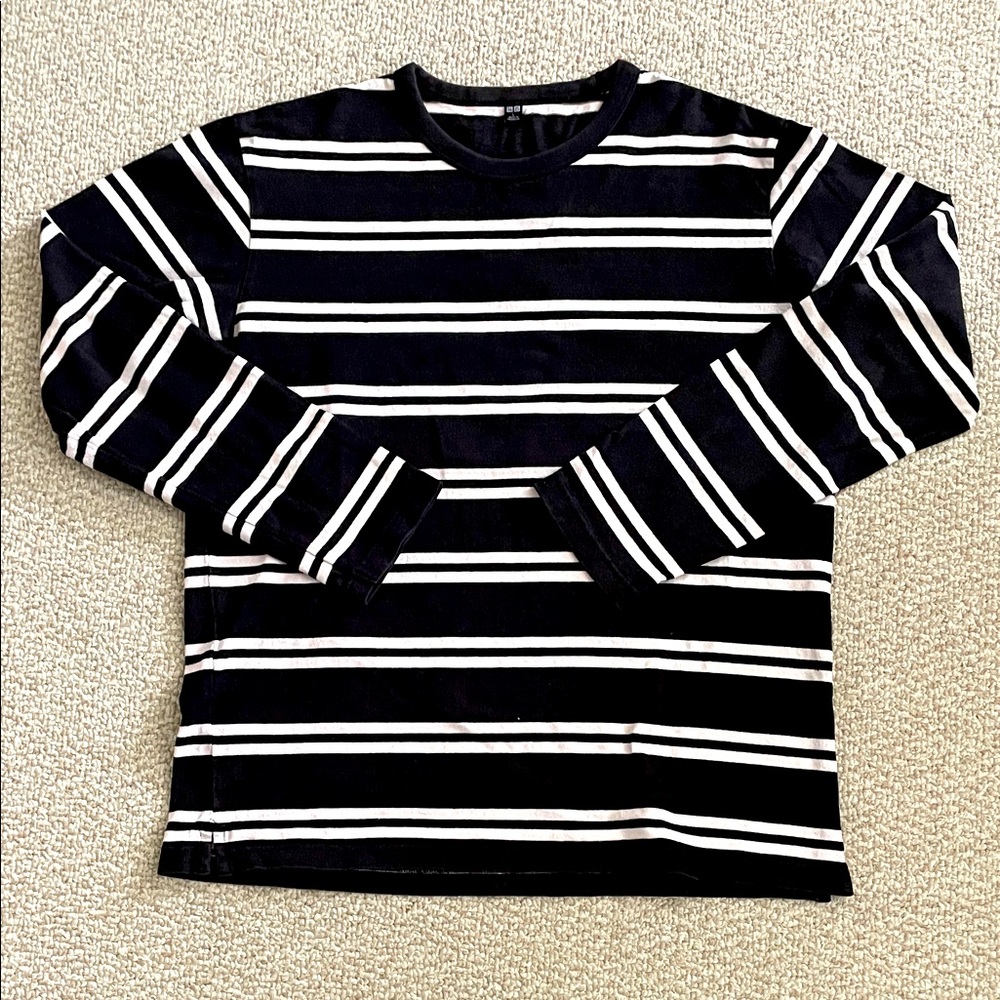 Men’s Uniqlo Black and White Striped Long Sleeve Tee Size L